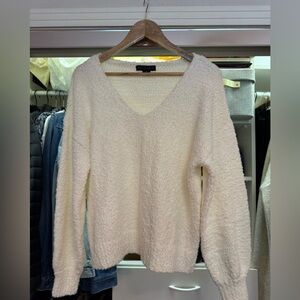 Sanctuary Cozy White V-Neck Sweater